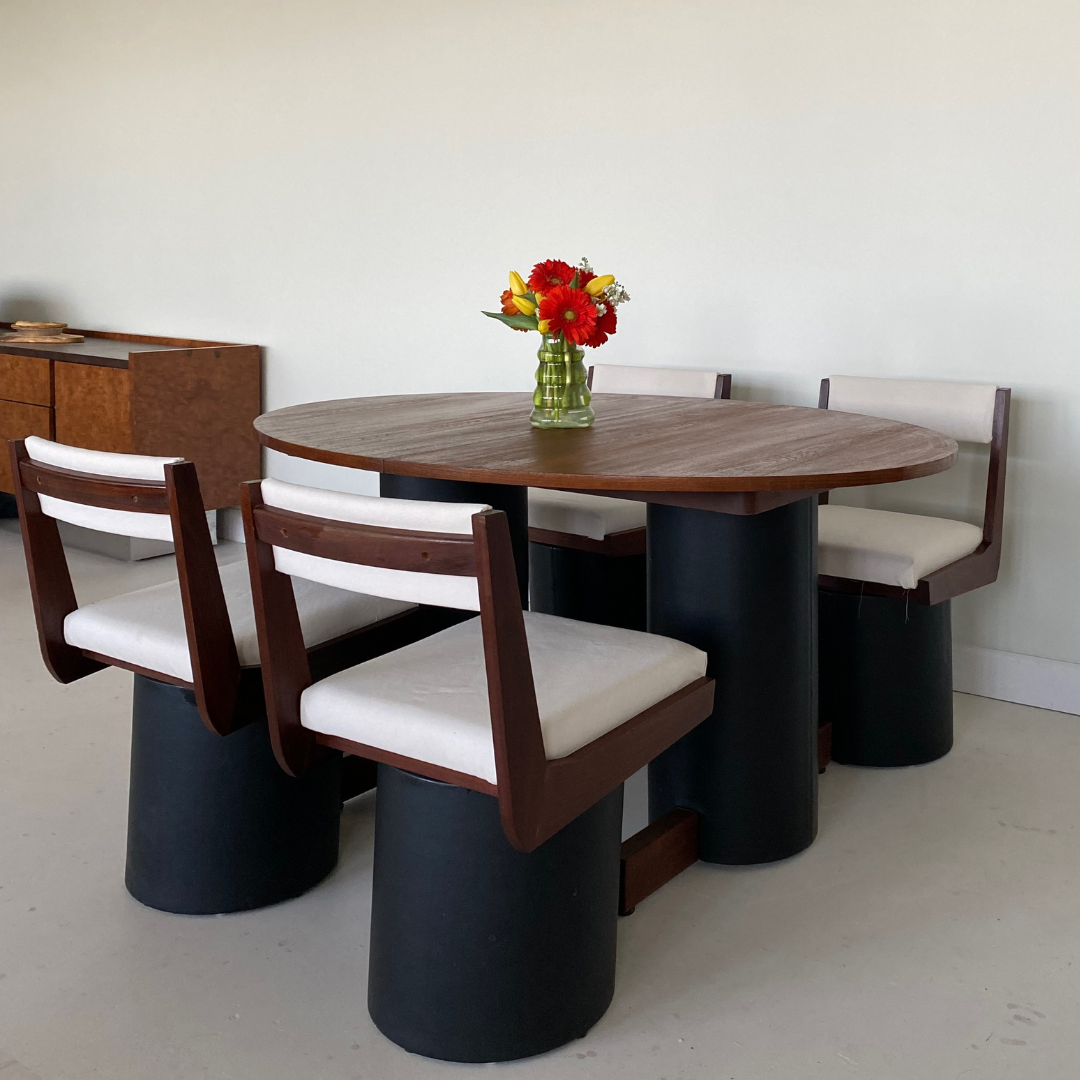 Rare Teak « La Rose » Dining Table by RS Associates, 1973