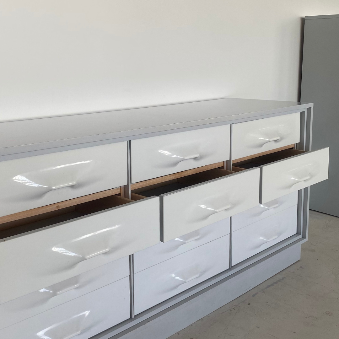 Light Grey Nine Drawer Dresser by Giovanni Maur for Treco, 1970's