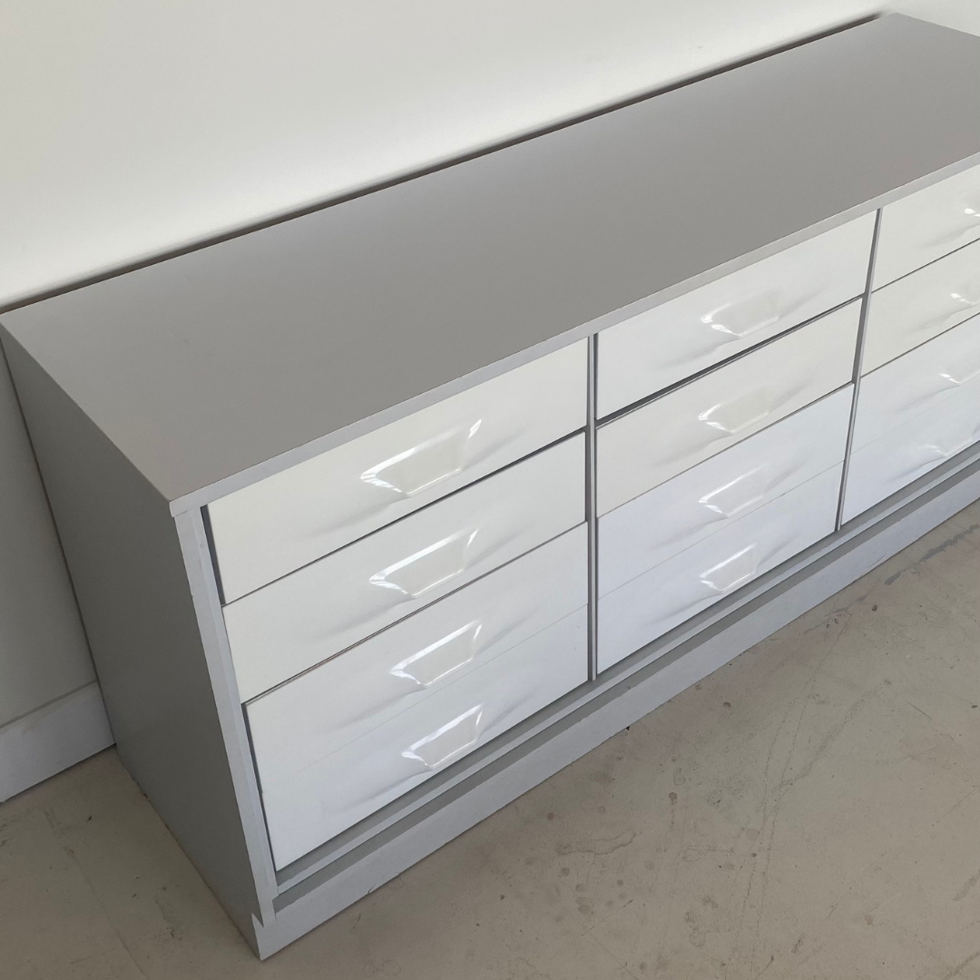 Light Grey Nine Drawer Dresser by Giovanni Maur for Treco, 1970's