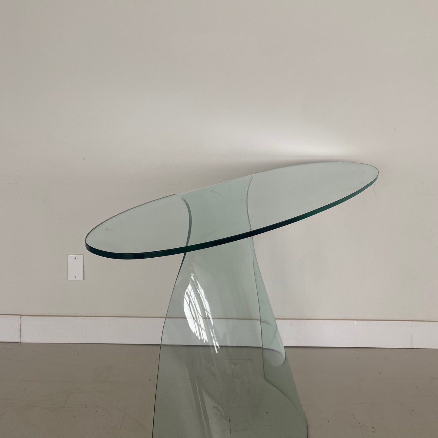 Tempered Glass Curved Console in the style of Makio Hasuike's 'Dama' Console